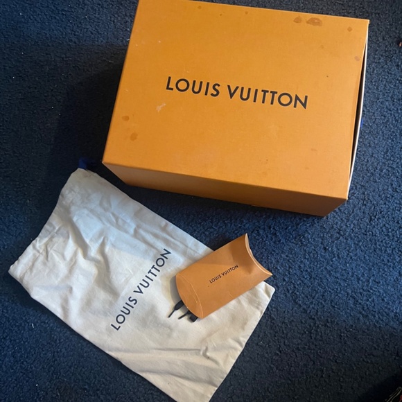 Louis Vuitton Runaway Sneakers/Wedges - Picture 2 of 8